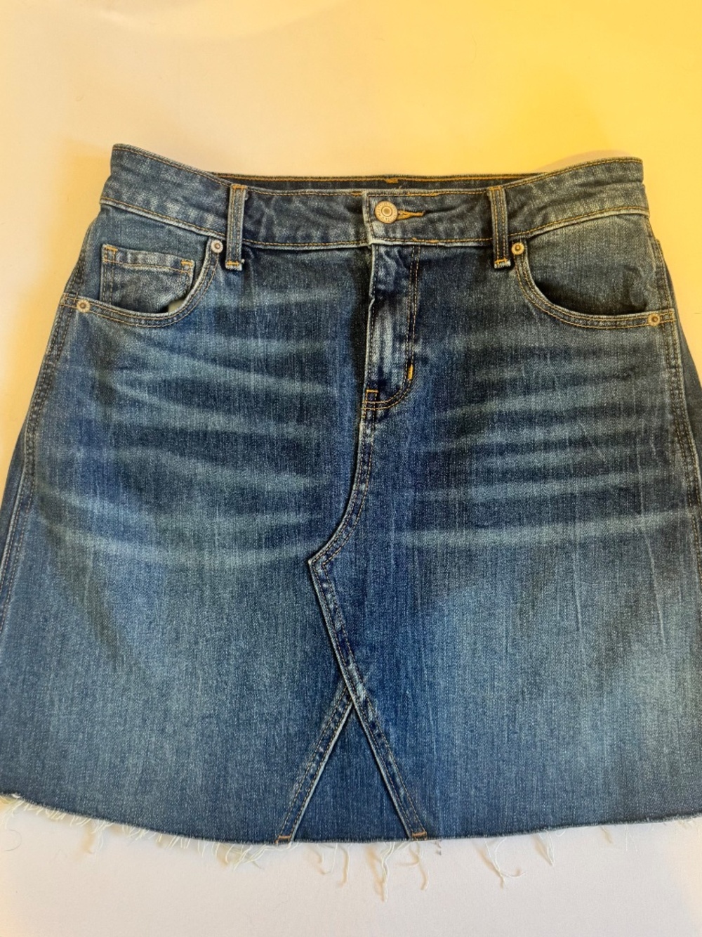Y2K Retro inspired Women's Denim Medium Wash Mini Skirt Old Navy  NWOT